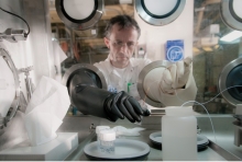 glovebox application Glovebox boite à gants nuclear reprocessing laboratories
